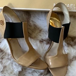 MICHAEL Michael Kors Women's Sling Back Sandals Beige Patent Leather Heels